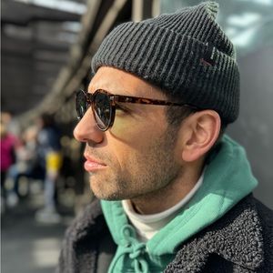 Meet your Posher, Daniel